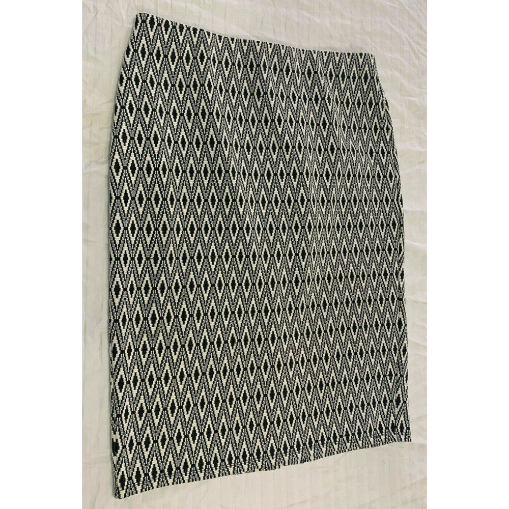 NYCC WOMENS PULL ON SKIRT SIZE S
